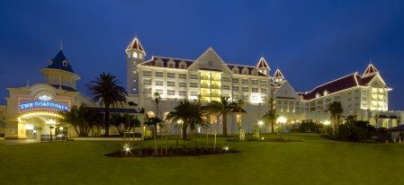 Luxury Accommodation & Entertainment at The Boardwalk Casino